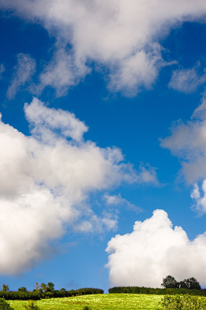 clouds, sky photography, weather, skyscapes, landscape photographer, Robin Stewart, dramatic clouds,