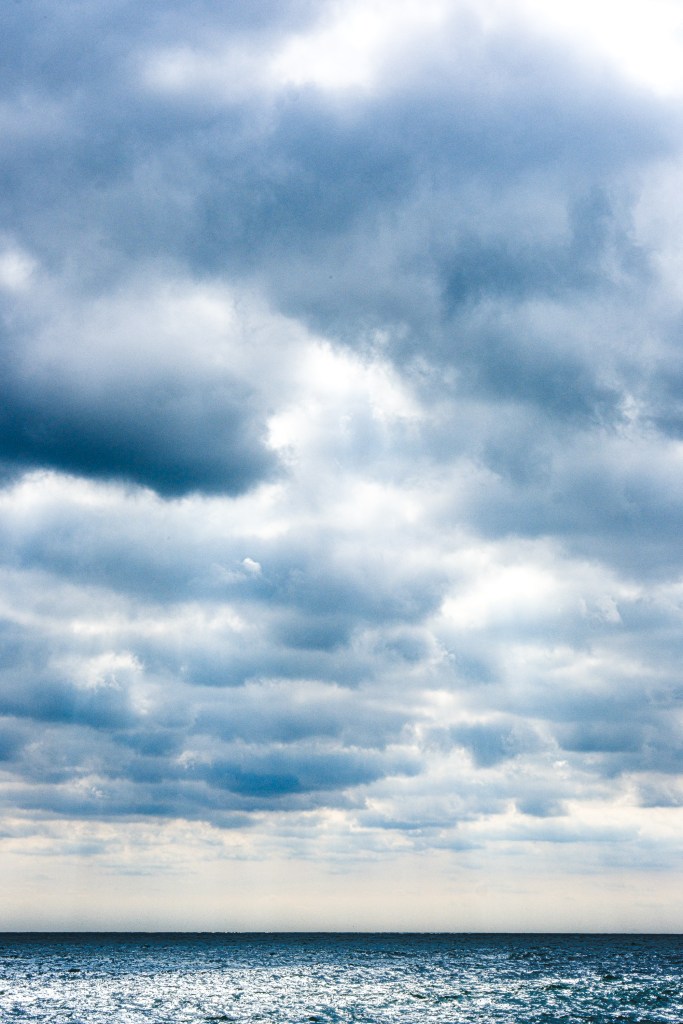 clouds, sky photography, weather, skyscapes, landscape photographer, Robin Stewart, dramatic clouds,